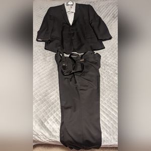 Pronto UOMO Platinum Black 3X Suit